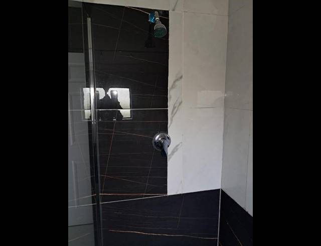 12 BEDROOM HOUSE FOR SALE IN BEREA WEST